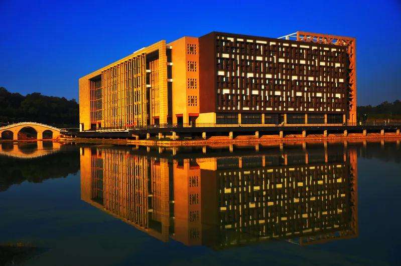 廣東財(cái)經(jīng)大學(xué)自考